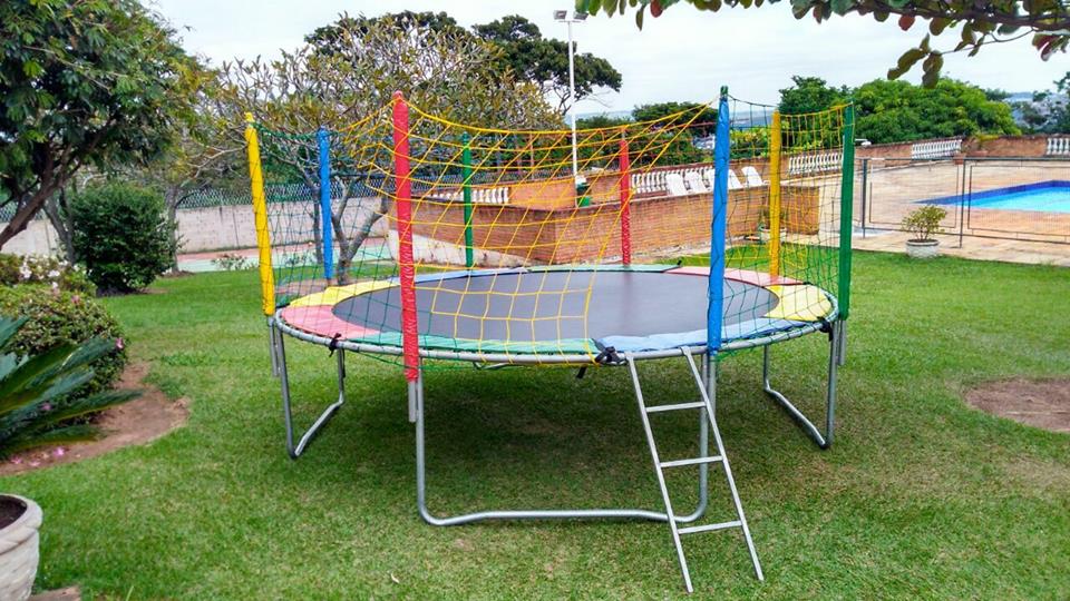 Cama Elástica Infantil 3.05m - Play Brinquedo